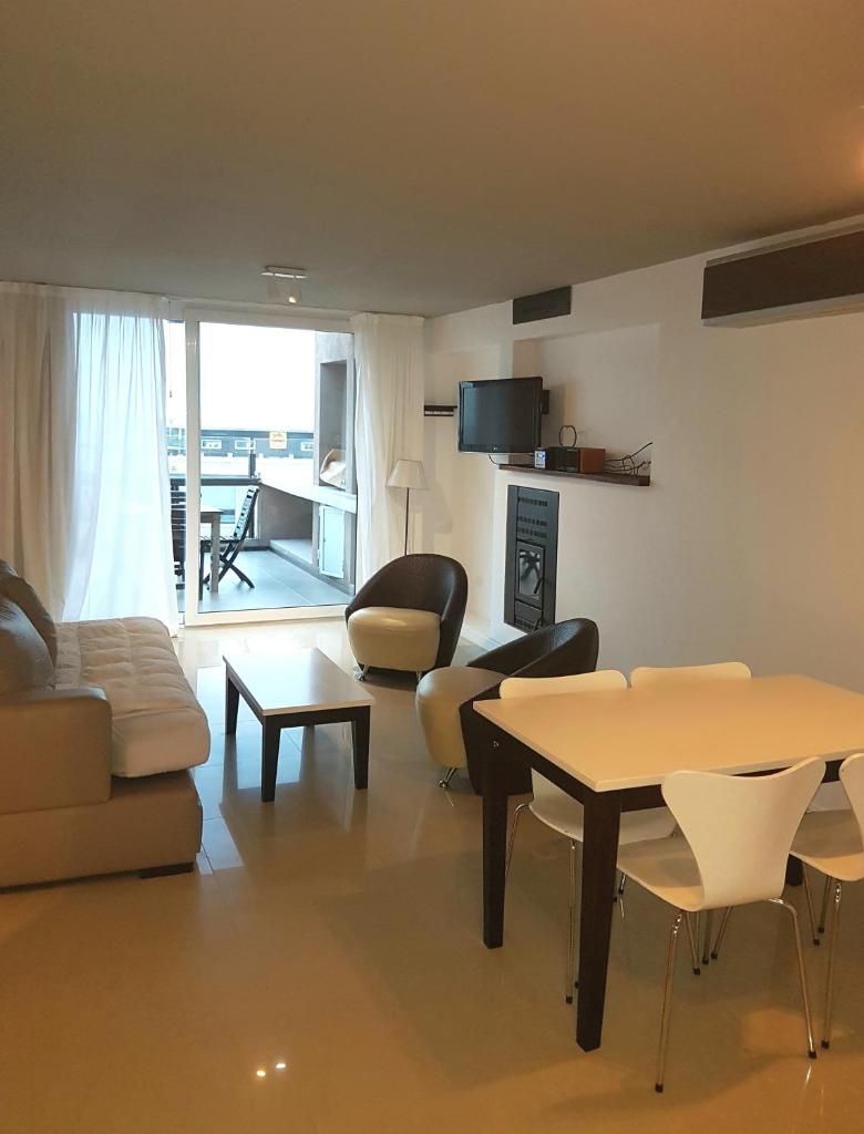 Apartment in Linda Bay Complex photo 3