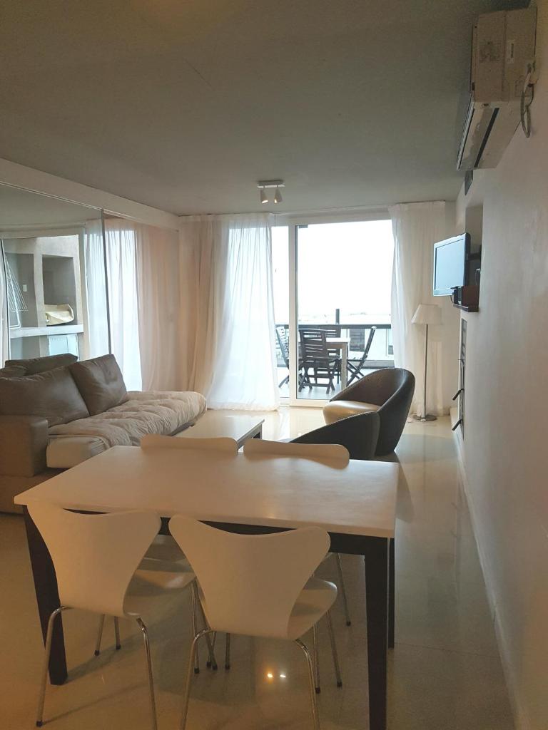 Apartment in Linda Bay Complex photo 2