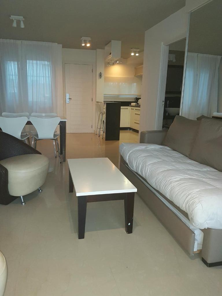 Apartment in Linda Bay Complex photo 4
