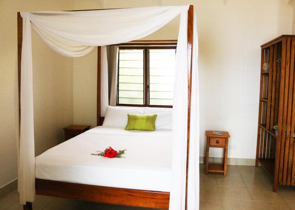 Santo Seaside Villas photo 4