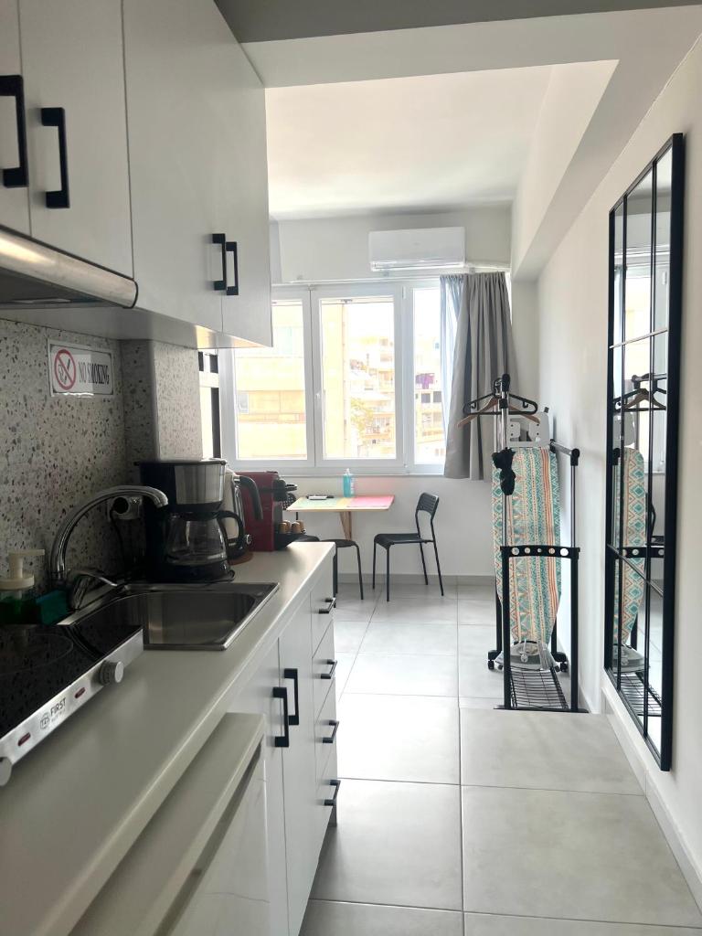 Aelis Suites in Psyrri - Rooftop Access & Acropolis View Room Type - Standard Apartment 3