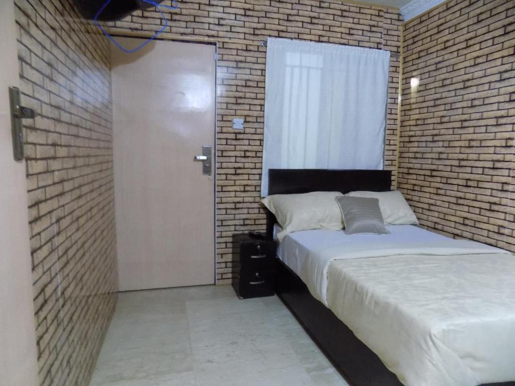 Posh Apartments and Hotel photo 1