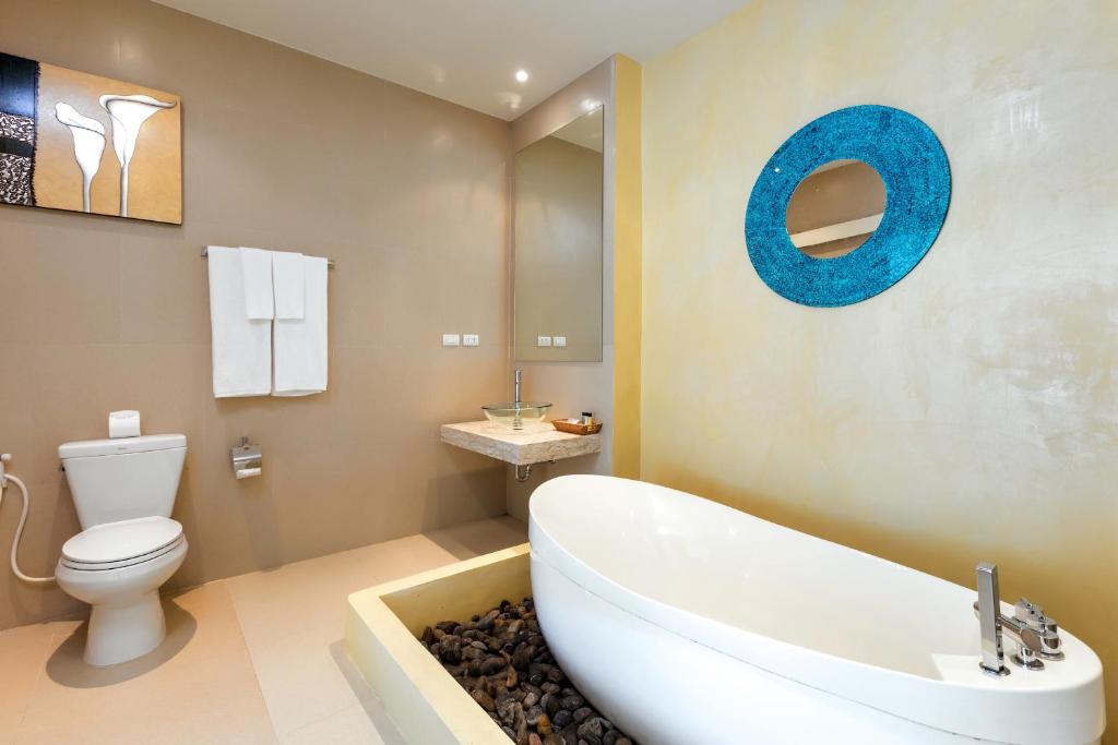 Сьюит (Люкс с бассейном и видом на сад.), Amala Grand Bleu Resort