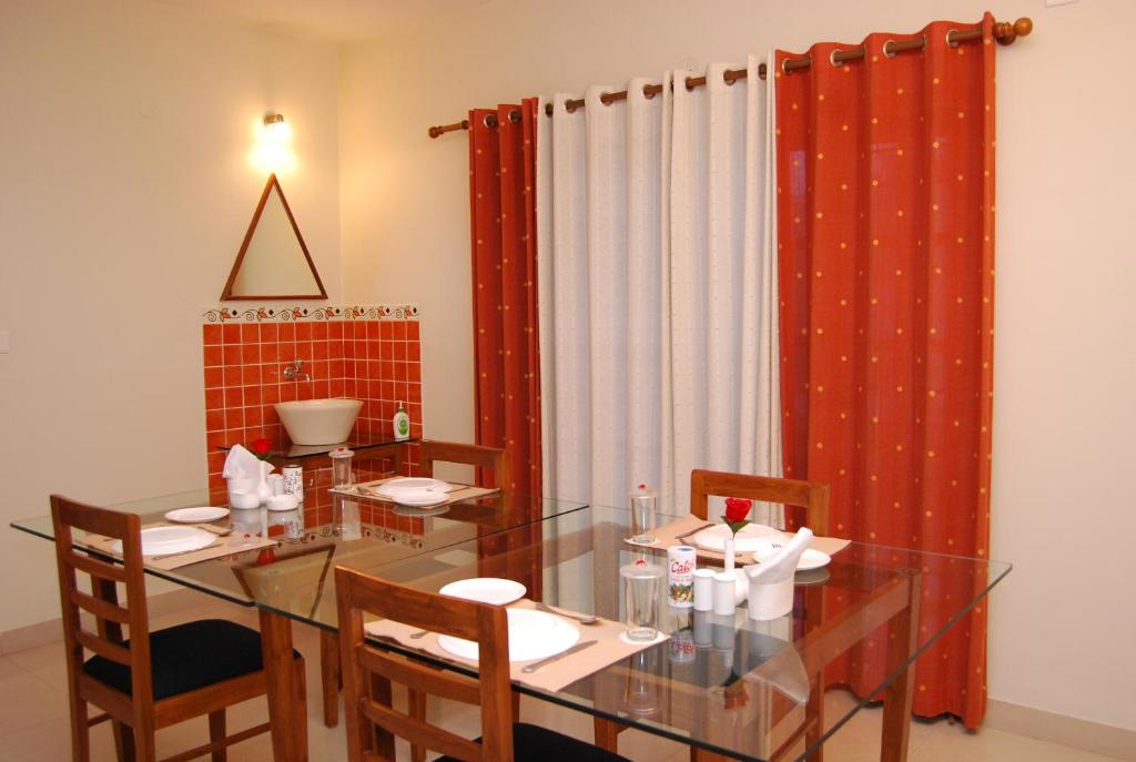 Апартаменты (Апартаменты с 3 спальнями), Sterling Living Space - Residency Road