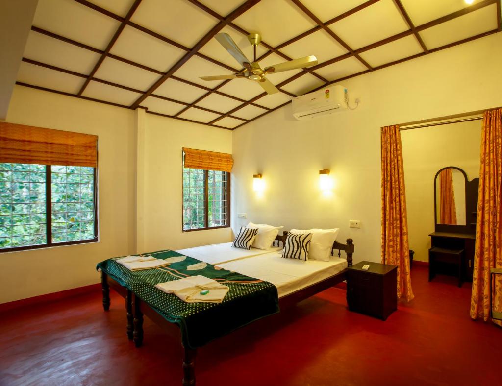 Marari White Home photo 1