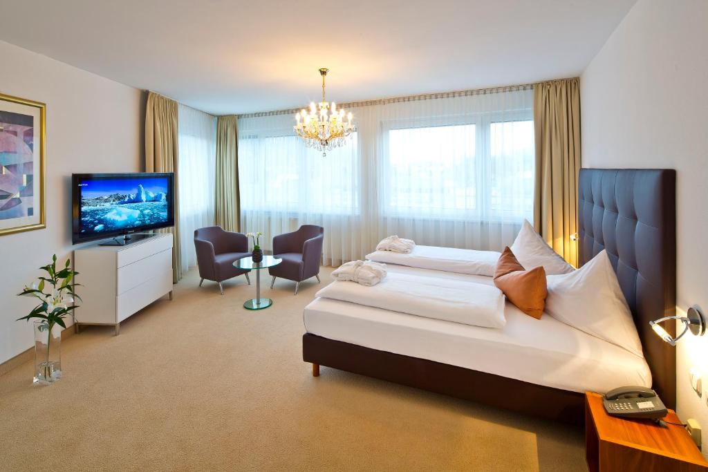 Семейный (Семейный люкс), Hotel Penz West