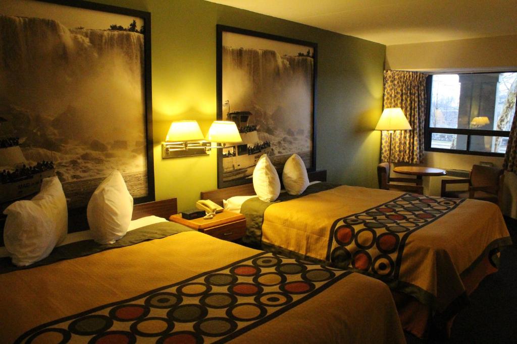 Super 8 by Wyndham Niagara Falls North, Niagara Falls