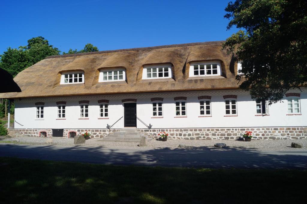 Fuglsø Kro Bed & Breakfast photo 4