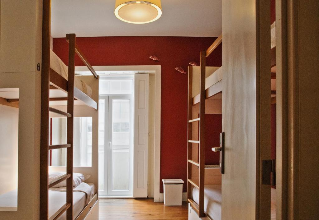 Номер (Кровать в общем номере с 4 кроватями), Porto Spot Hostel