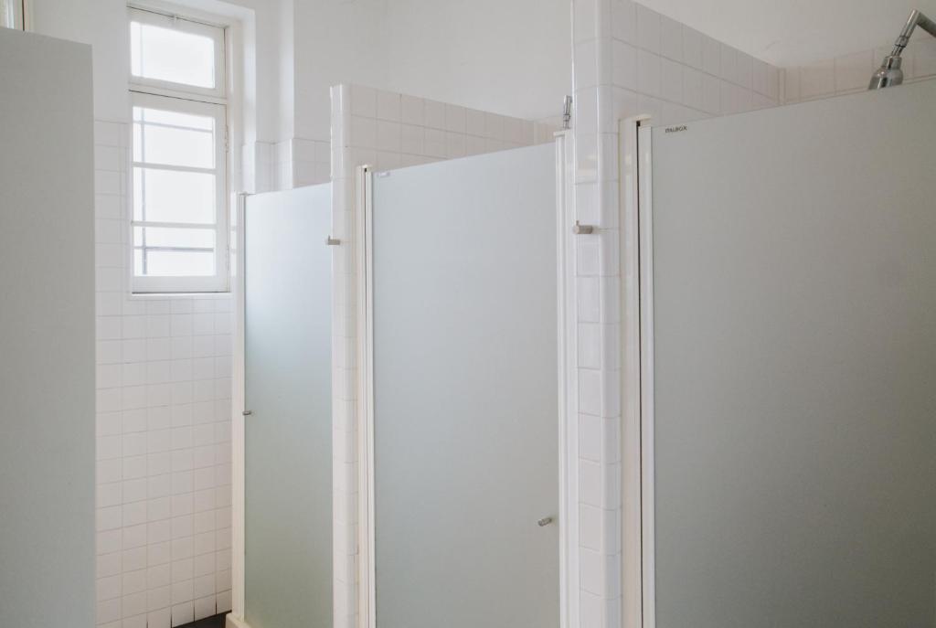 Номер (Кровать в общем номере с 3 кроватями.), Porto Spot Hostel