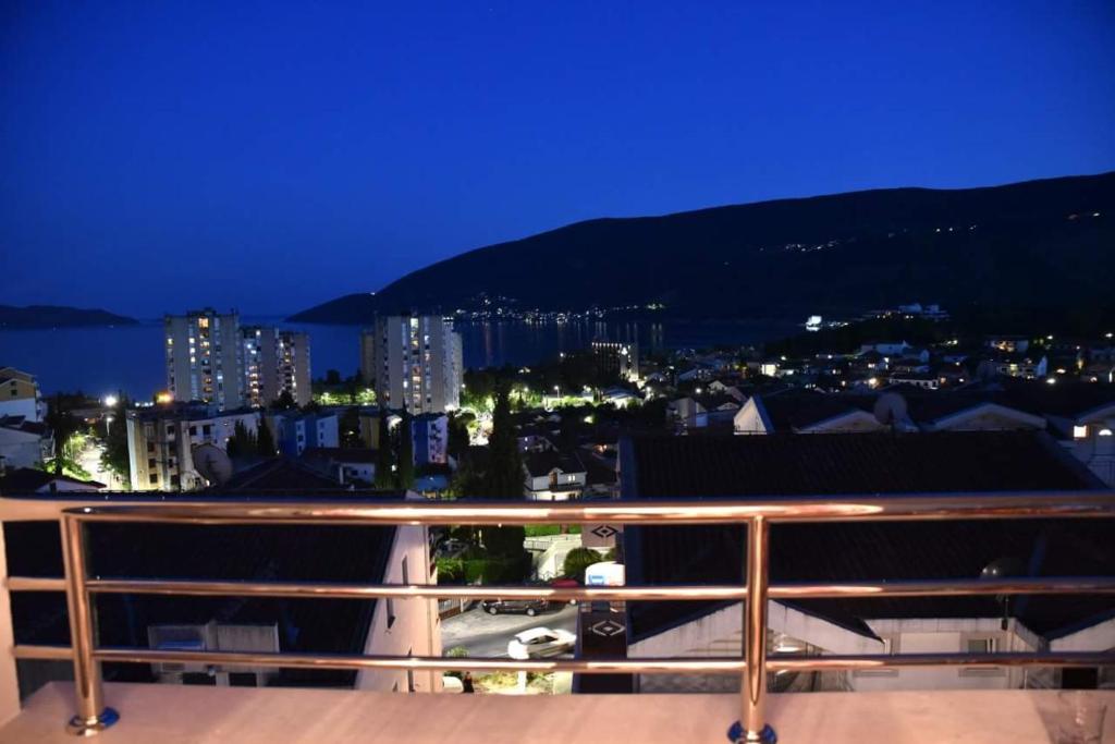 Апартаменты (Двухуровневые апартаменты с видом на море), Apartments Anastasija
