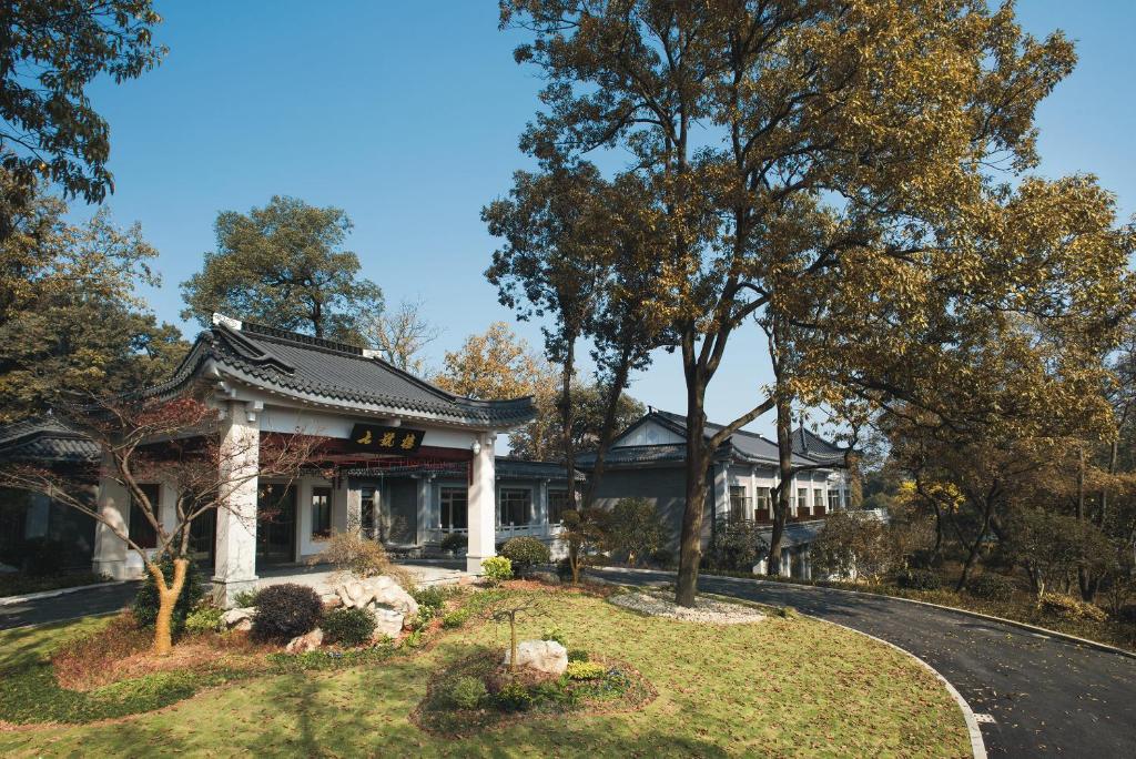Двухместный (Улучшенный номер с кроватью размера «king-size»), West Lake State Guest House