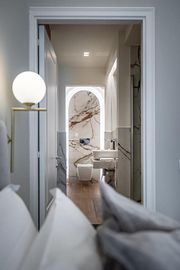 Hotel Emma Small Luxury Hotel Room Type - Superior Double Room - Separate Building - 800 mt