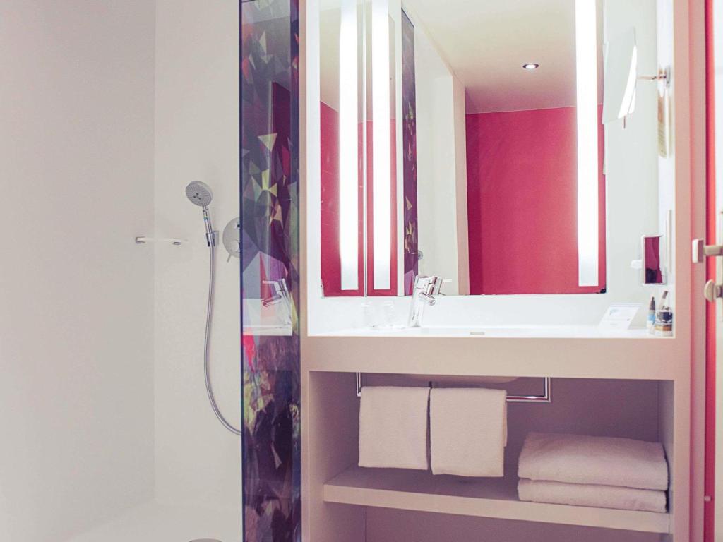 Mercure Lille Marcq en Baroeul - Tap to explore photos