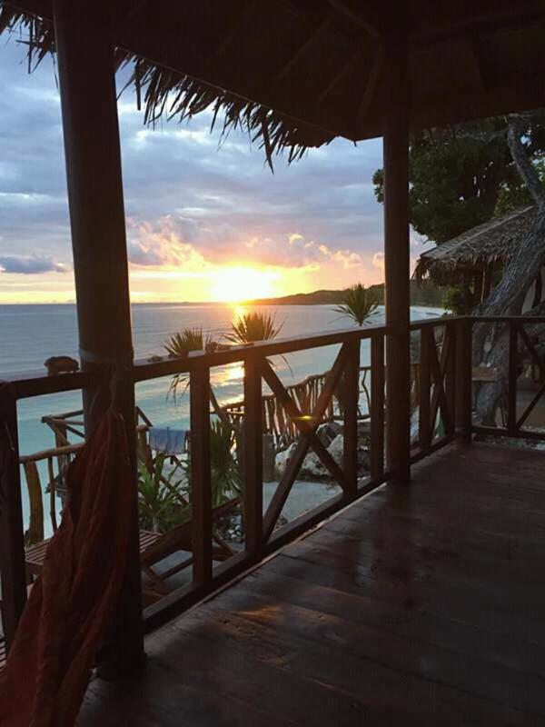 Nini's Beach Bungalows Room Type - Bungalow - Beach Front