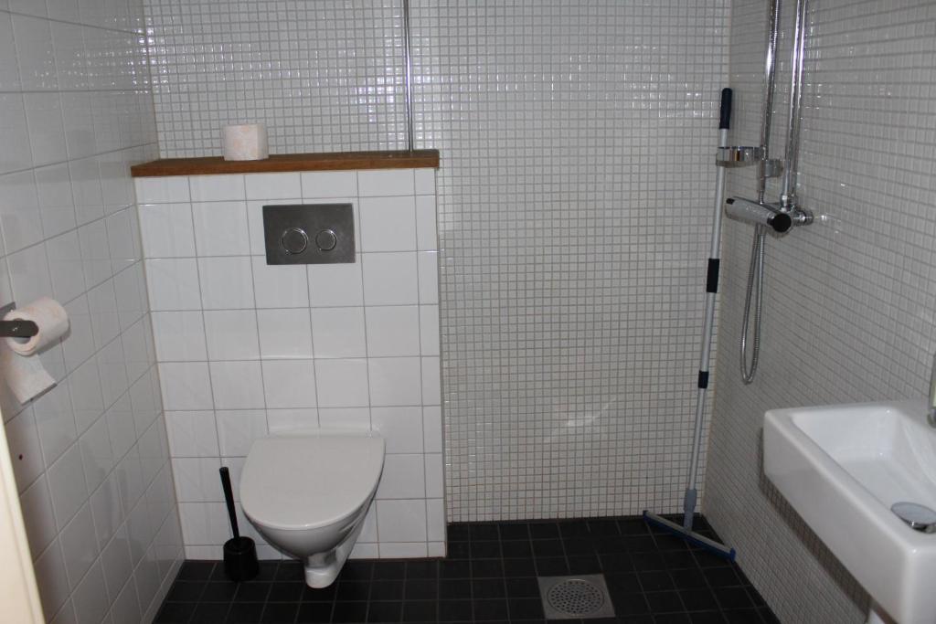Номер (Кровать в общем 8-местном номере), Hostel Dalagatan