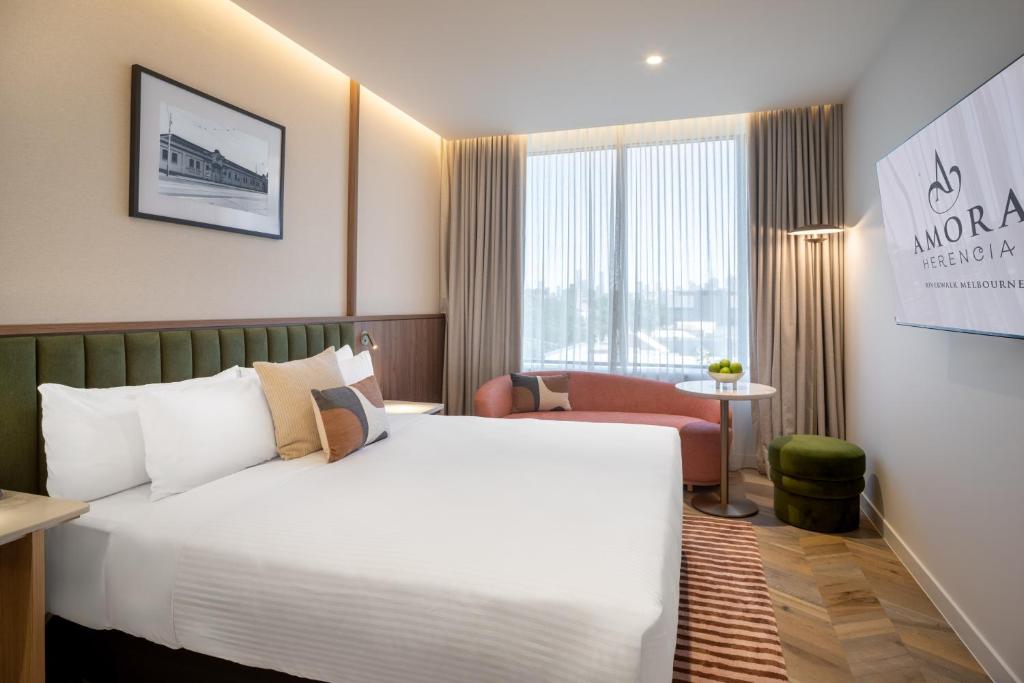 Amora Herencia Riverwalk Melbourne Room Type - King Room