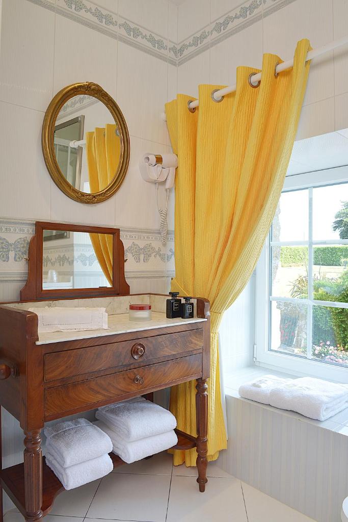 Трехместный (Трехместный номер), Hôtel Auberge de la Motte Jean