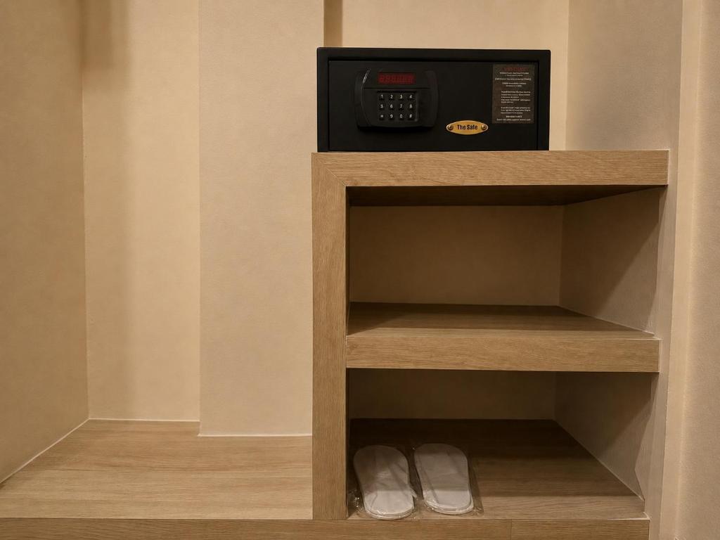 Woraburi Sukhumvit Hotel Room Type - Executive Triple Room