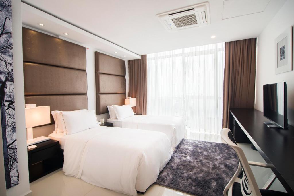 Platinum One Suites photo 4