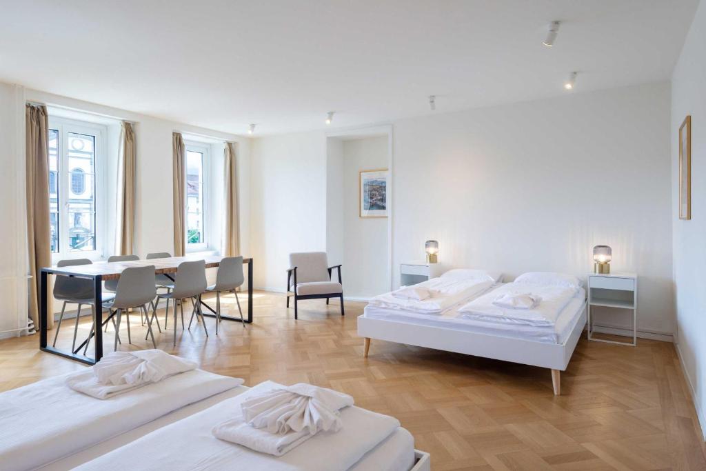 Hitrental Chapel Bridge Apartments Room Type - One-Bedroom Apartment A