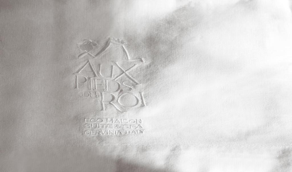 Aux Pieds du Roi - Suite & Spa photo 3