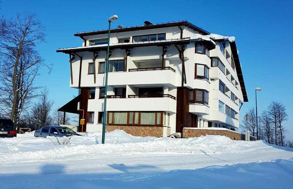 Apartment Hobbit - Bjelašnica photo 2