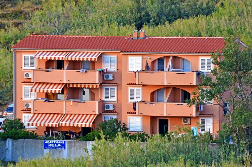 Apartments Jela photo 2