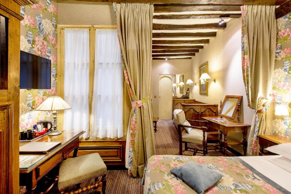 Трехместный (Улучшенный номер), Hotel Left Bank Saint Germain