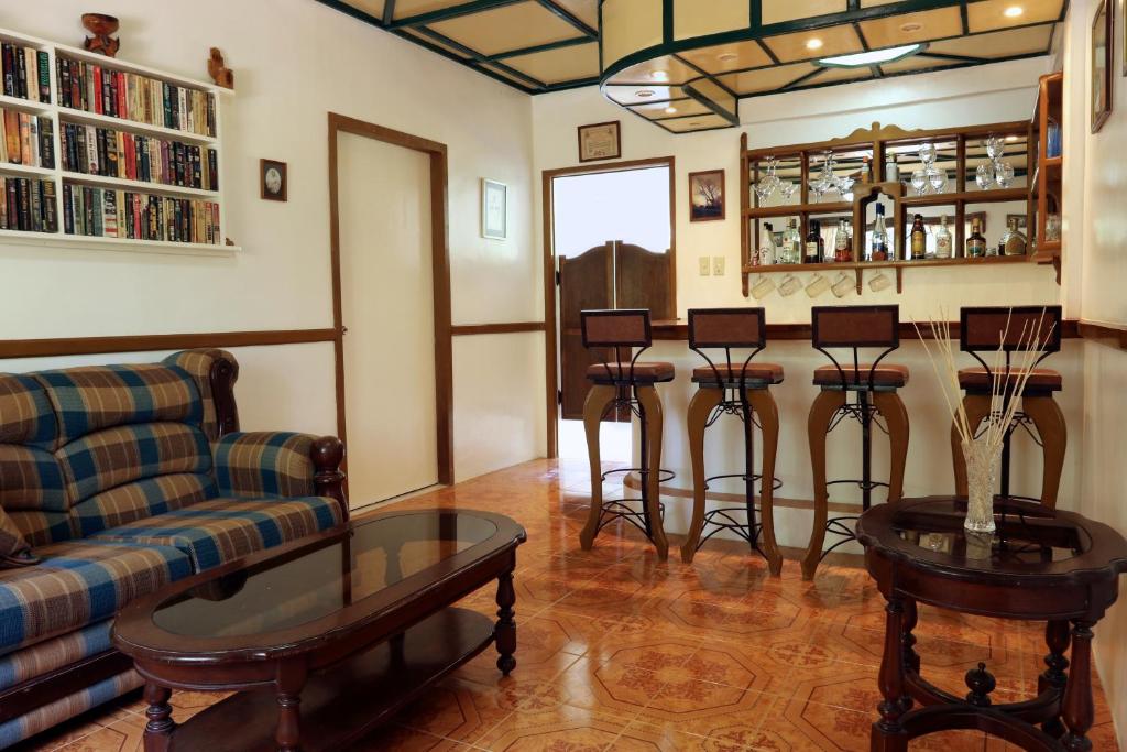 Guindulman Bay Tourist Inn photo 3
