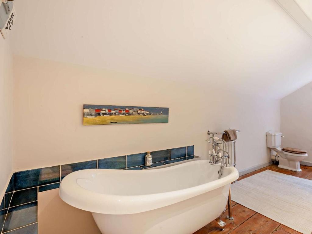 4 Bed in Snettisham oc-kt124 - Tap to explore photos