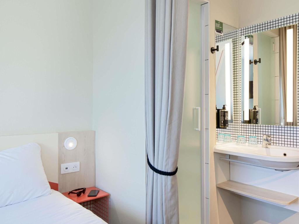 Ibis Budget Marseille L'estaque - Tap to explore photos