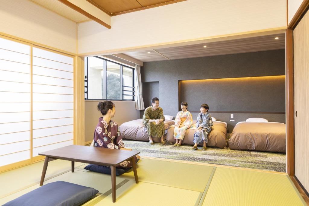 Ooedo Onsen Monogatari Premium Yamanaka Grand Hotel