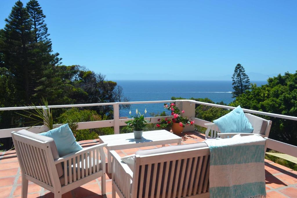 Seabreeze Luxury Two Bedroom Self Catering Penthouse photo 4