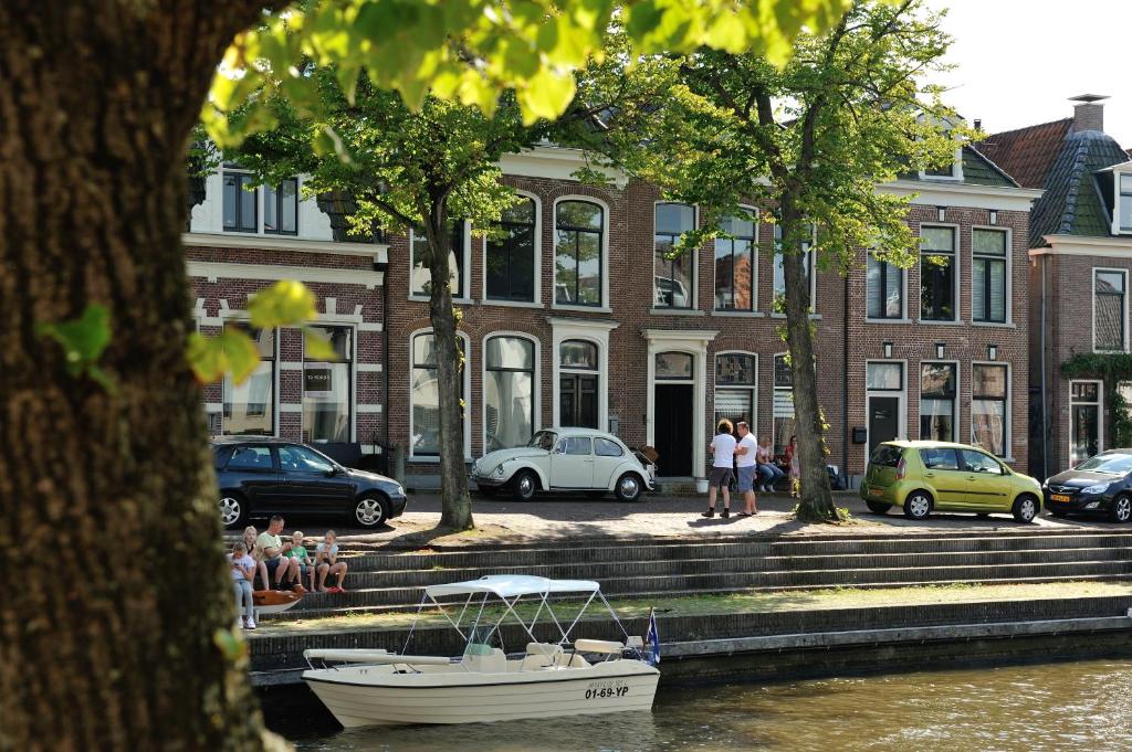 Stadslogement Kleindiep Dokkum photo 2