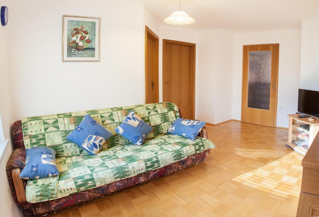 Apartments Lovec photo 4