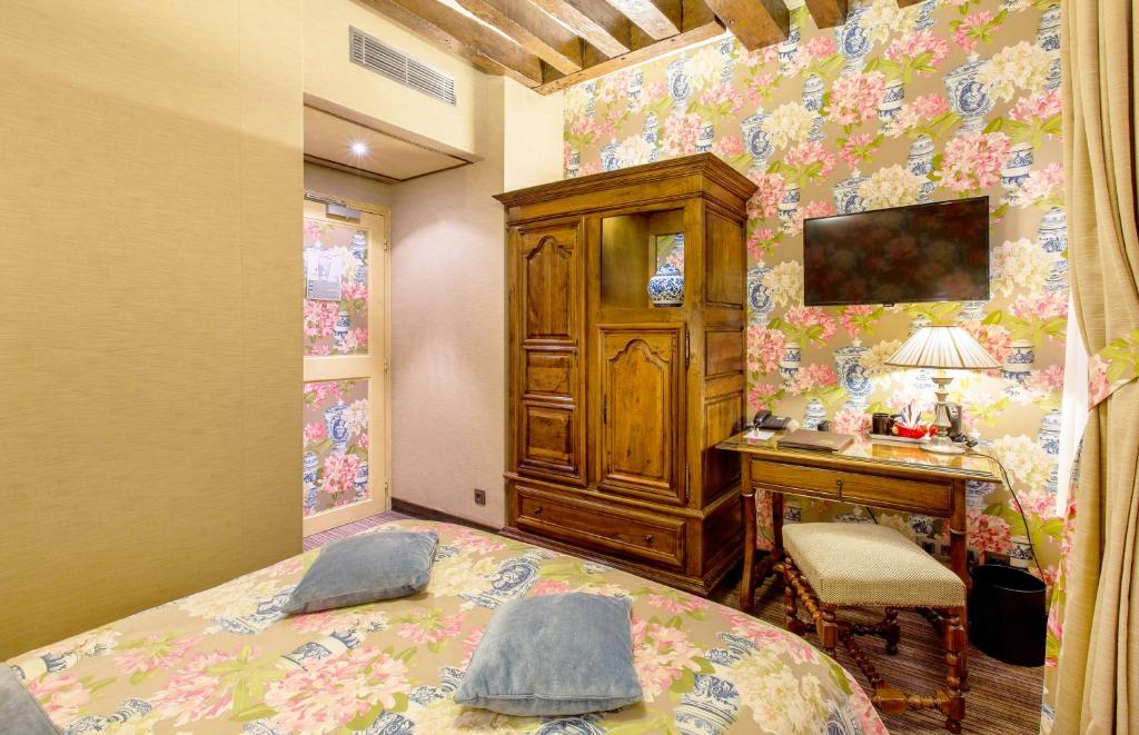 Трехместный (Улучшенный номер), Hotel Left Bank Saint Germain