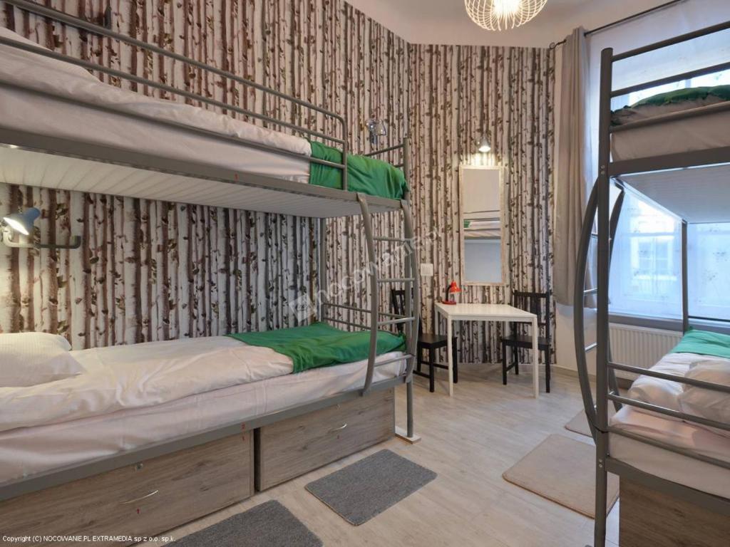 Номер (Кровать в общем номере для женщин с 4 кроватями), Hostel Lwowska 11