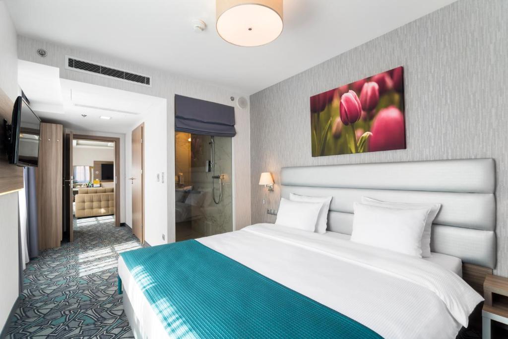 Семейный (Семейный полулюкс), Golden Tulip Krakow Kazimierz