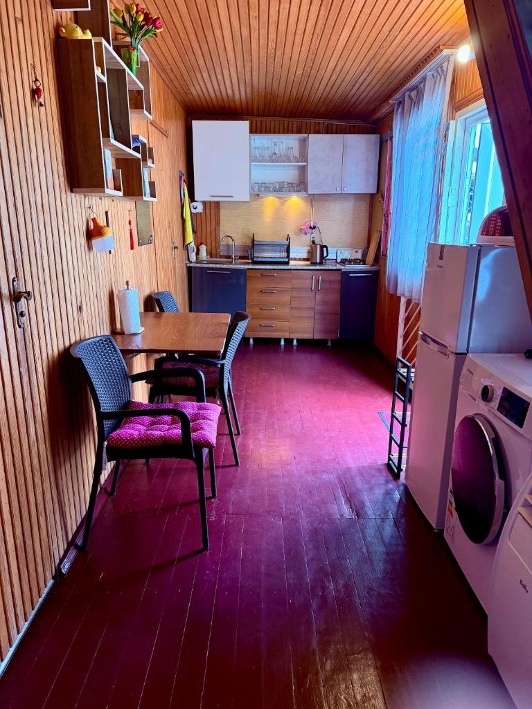 House in Gonio-Kvariati economy class - Tap to explore photos