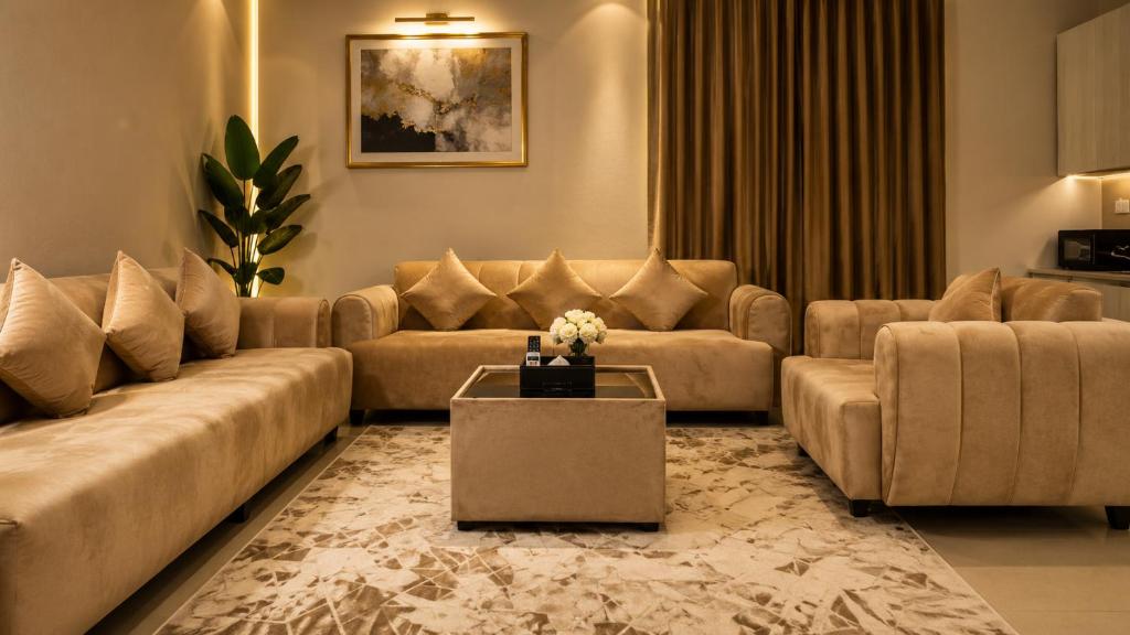 Dar Al Sanaa Serviced Apartments - Tap to explore photos