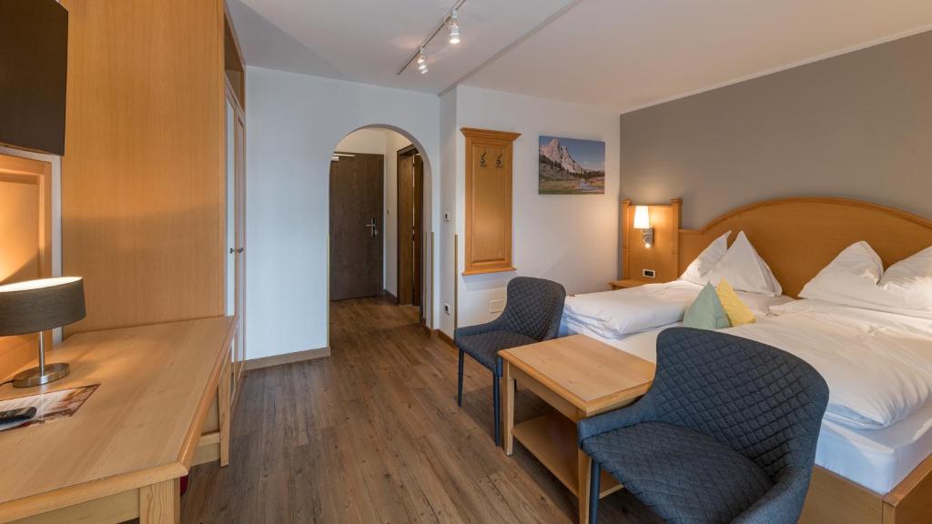 Geniesserhotel Messnerwirt Olang - Tap to explore photos