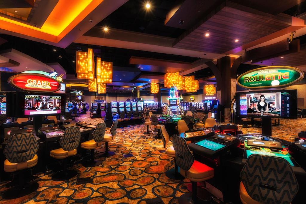 Twin Arrows Navajo Casino Resort image