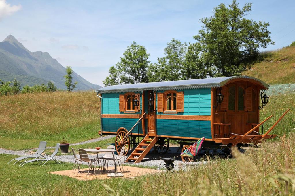 Roulottes Montagne Pyrenees photo 1