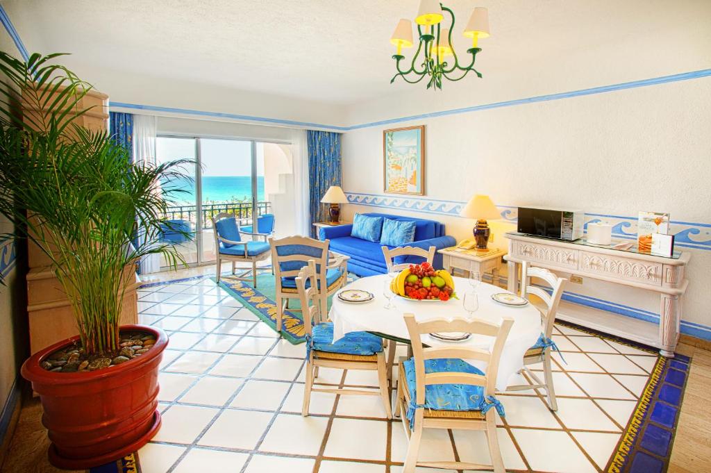 Pueblo Bonito Los Cabos Blanco Beach Resort - All Inclusive photo 2