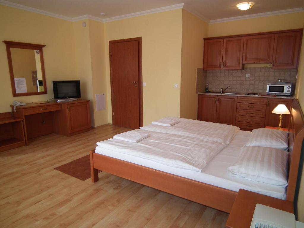Апартаменты (Апартаменты (для 2 взрослых)), Hotel Járja