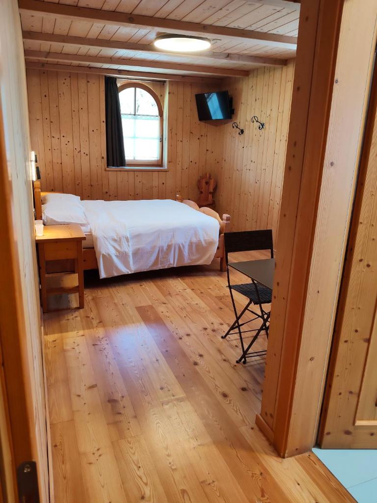 Hotel Chalet val di Rabbi - Tap to explore photos