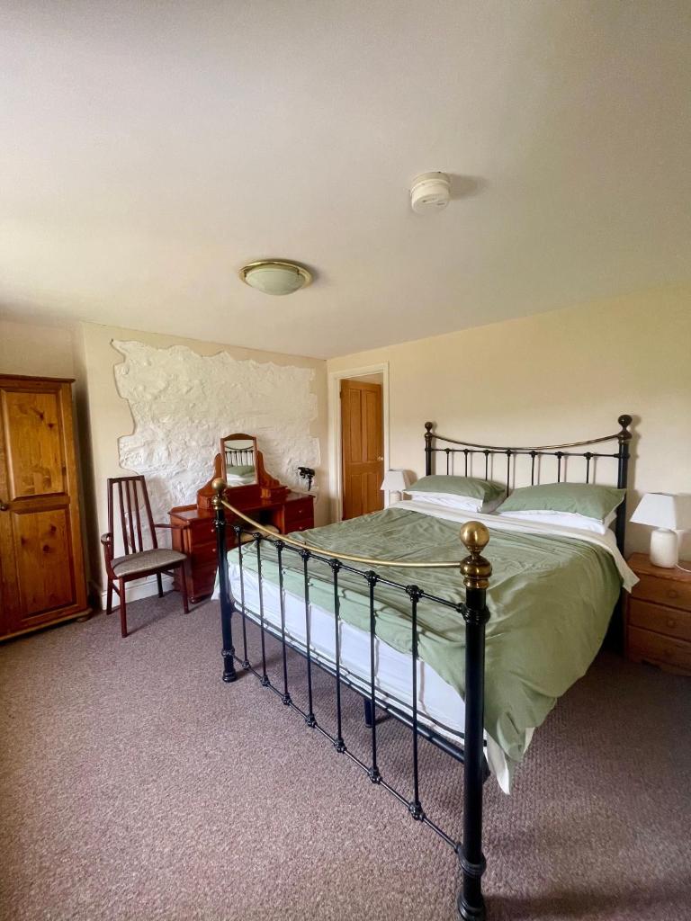 Merlin Cottages - Tap to explore photos