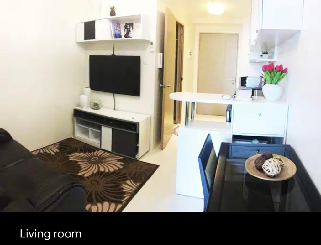 Wind Residences cool breeze & amazing tagaytay view - Tap to explore photos