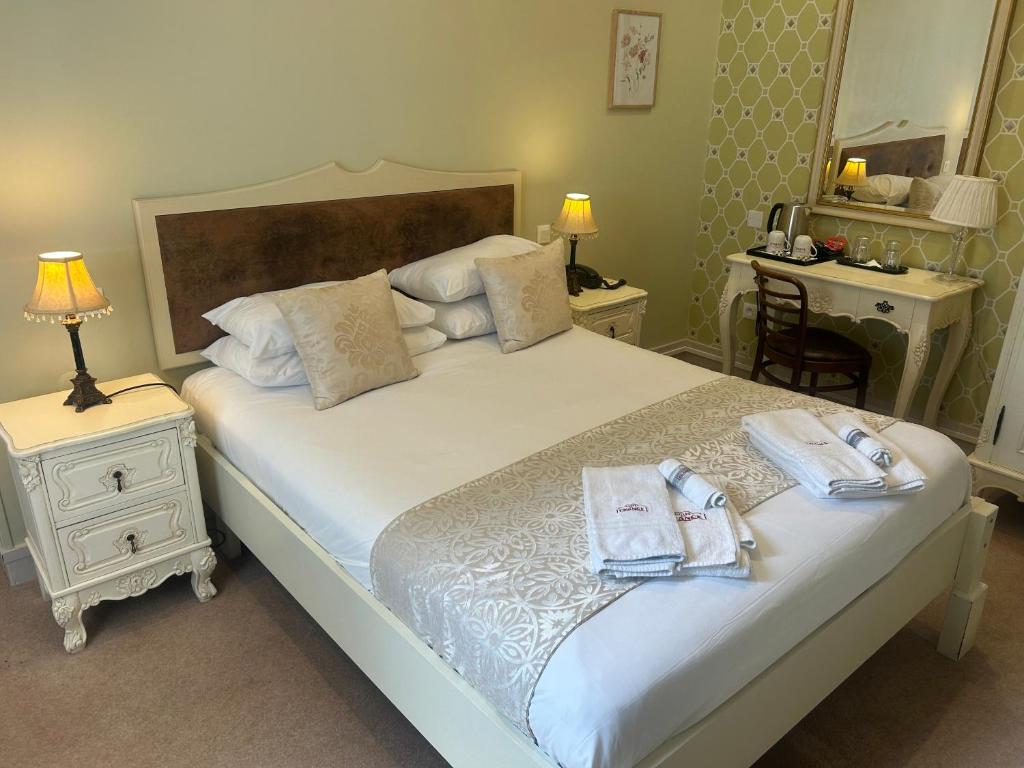 Logis Hotel De France Room Type - Double Room